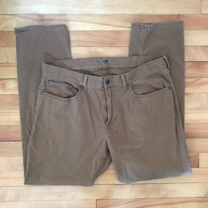 Men’s slim khaki pants